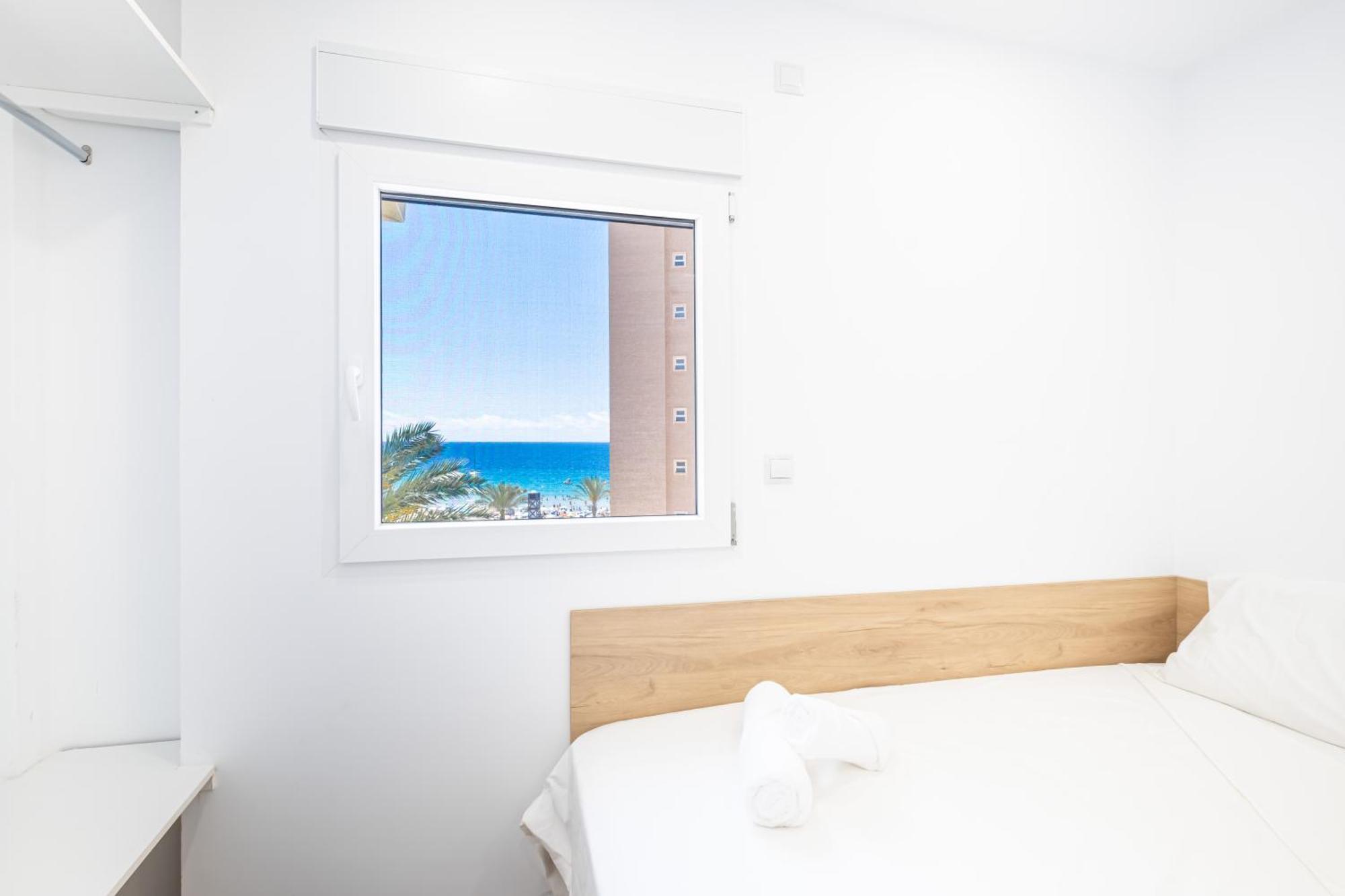 Elixir First Line Apartment *
